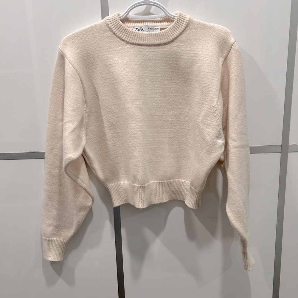 Zara Long Sleeve Cropped Sweater